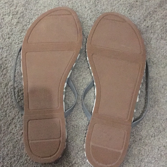 Flip flops - Picture 3 of 3